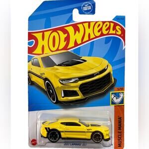 NIB! Hot Wheels MUSCLE MANIA ’17 Camaro ZL1 HKJ52 135/250